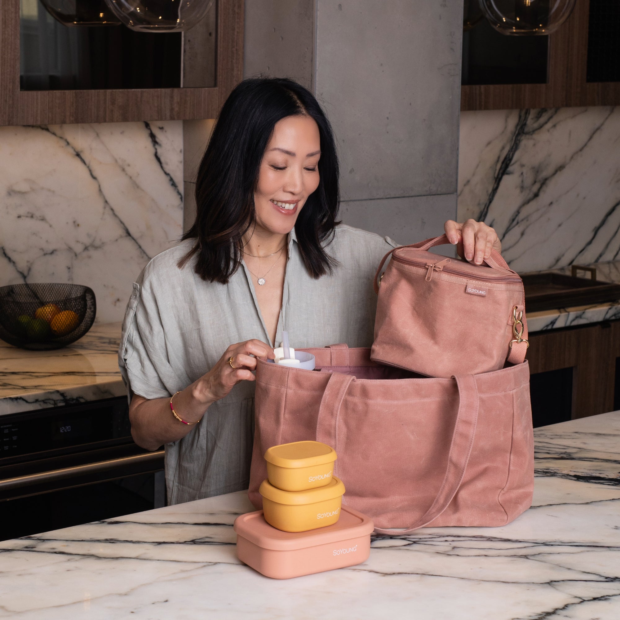 Nude Pink Petite Lunch Poche